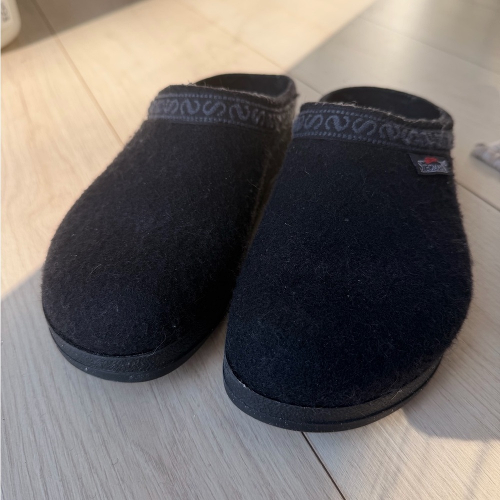 Stegmann Women's Black Wool Mules - Picture 2 of 6